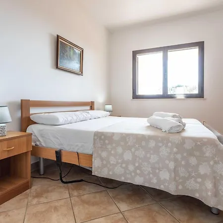 Giove-3 By Interhome Apartamento