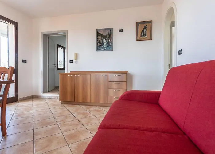 Giove-3 By Interhome