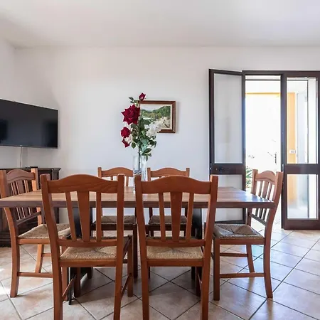 Giove-3 By Interhome