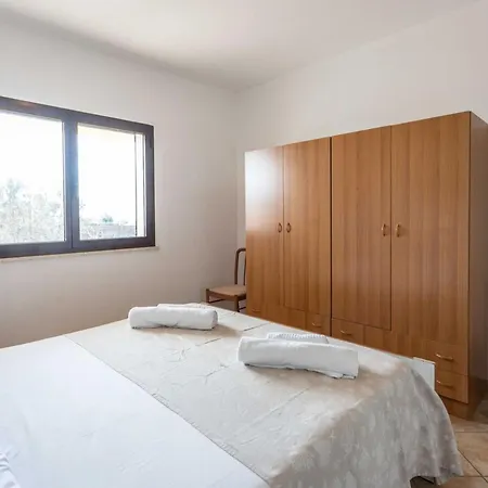 Giove-3 By Interhome