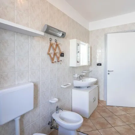 Giove-3 By Interhome